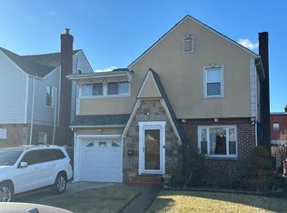 11622 228th St, Cambria Heights, NY 11411