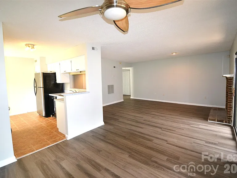 7124 Winery Ln — Photo 8