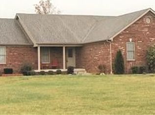 105 Pebble Brook Dr, Charlestown, IN 47111