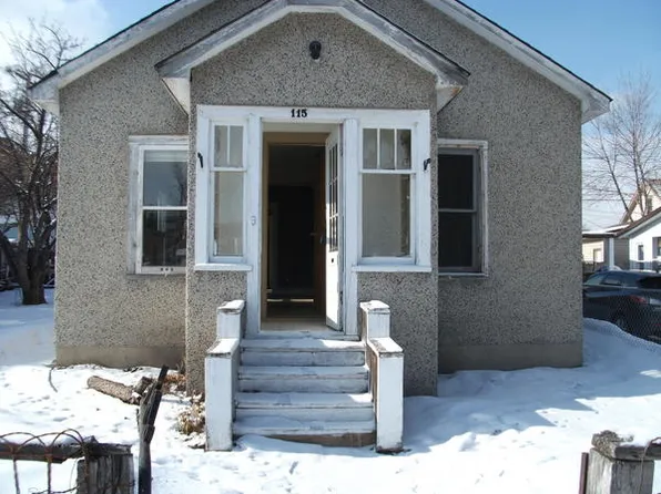 115 7th St NE, Calgary, AB T2E 4B8