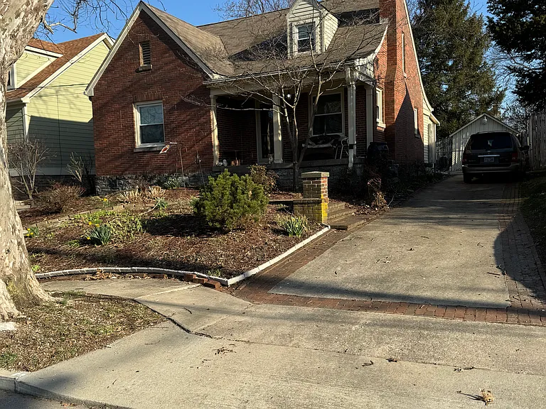 121 Lackawanna Rd — Photo 1