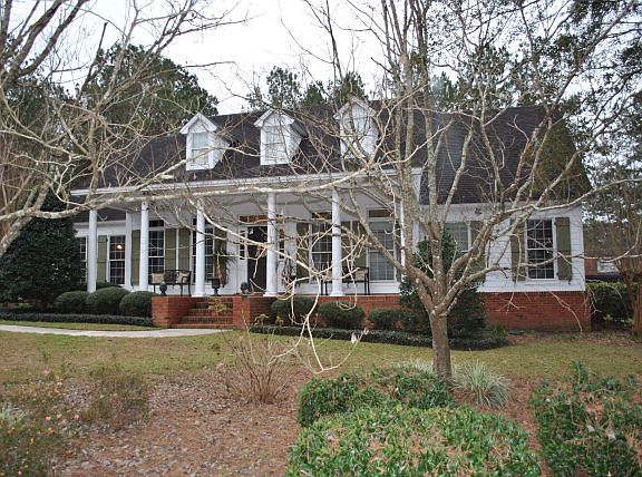 3rd image of 4613 Oak Arbor Dr