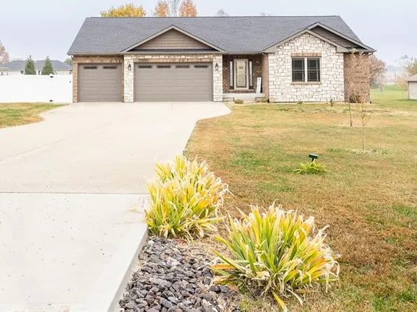 2620 Vulliet Rd, Highland, IL 62249
