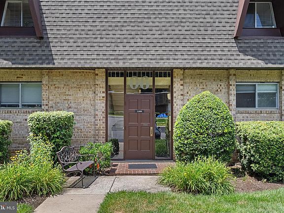 2nd image of 11606 Vantage Hill Rd Unit 12B