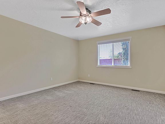 5th image of 739 W Highland Ave