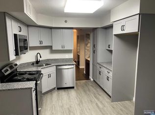 316 Prospect Ave APT 9A, Hackensack, NJ 07601