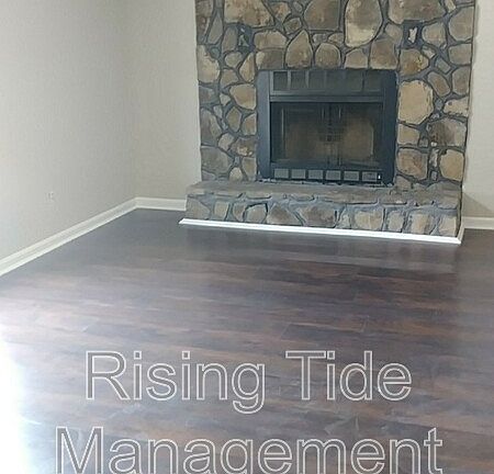 2nd image of 1116 Redwol Dr