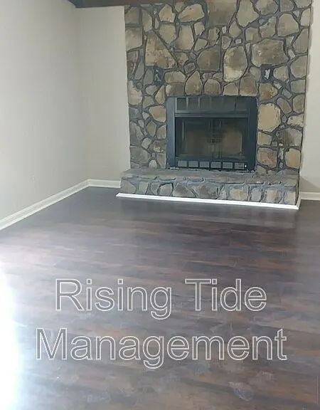 1116 Redwol Dr — Photo 2