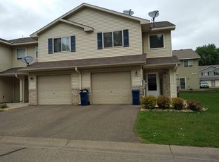 6374 13th St N, Oakdale, MN 55128