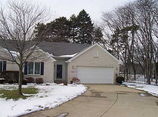 4384 N Watercrest Dr, Toledo, OH 43614