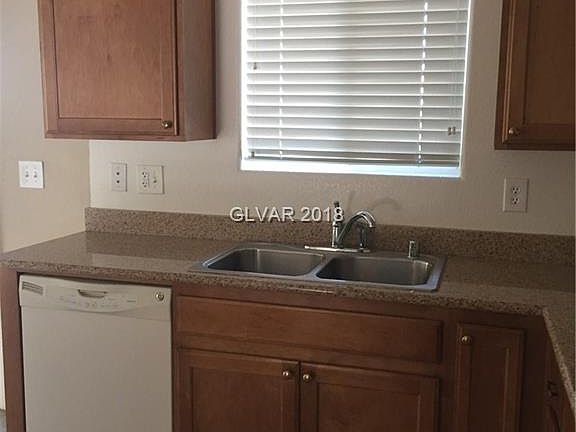 5th image of 8412 Sequoia Grove Ave #0