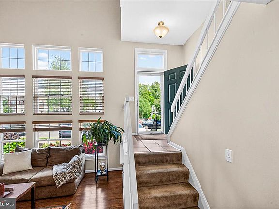 4th image of 3341 Oakshade Ct