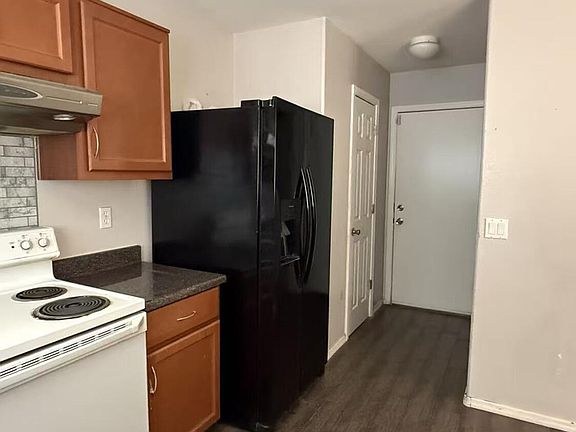 4th image of 2241 N 95th Ave