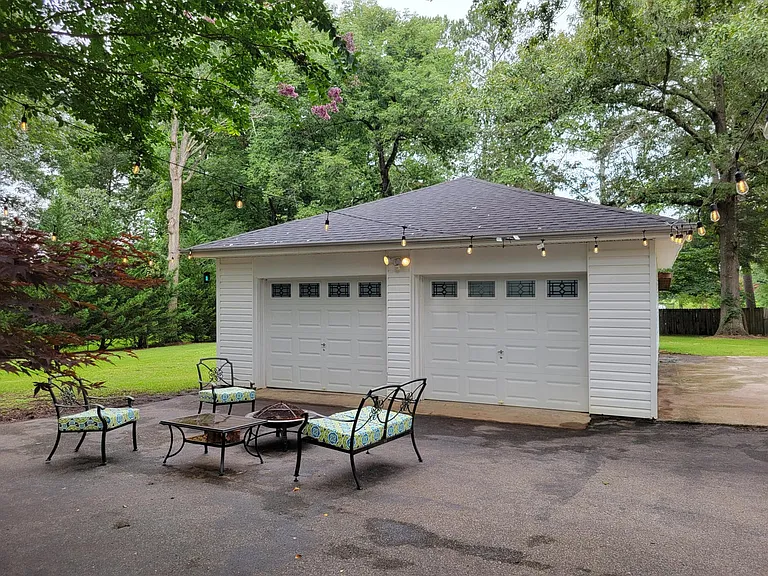 709 James Ave — Photo 31