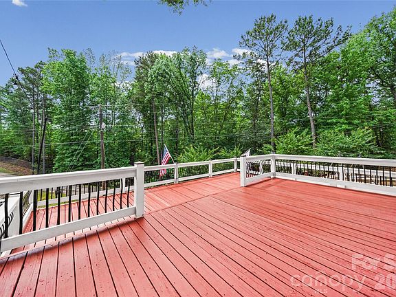 4th image of 278/280 Lake Tillery Trl