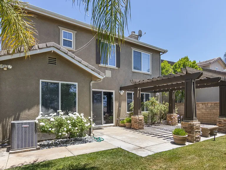 28031 Alta Vista Ave — Photo 31