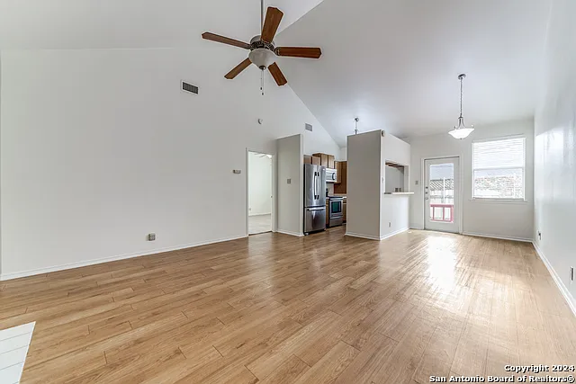 133 Whisper Way — Photo 2