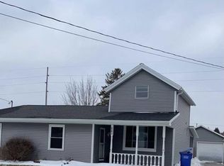 243 Center St, Randolph, WI 53956