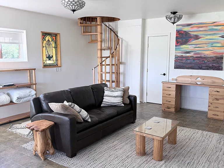 3724 Earth Sky Rd — Photo 3