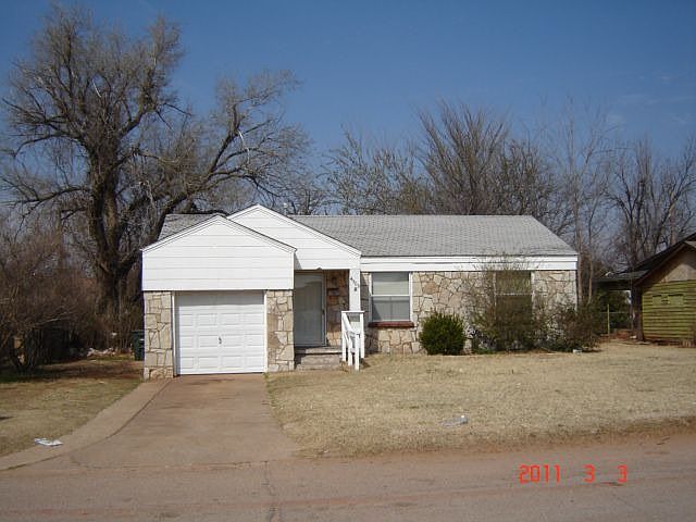 1st image of 4505 SE 28th St
