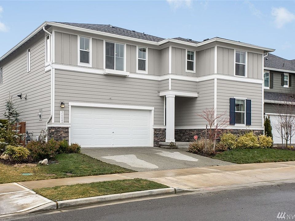 One of Polygon's popular plans, this home is situated in a cul de sac location in Canyon Creek.