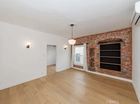 211 S Berendo St APT 8, Los Angeles, CA 90004