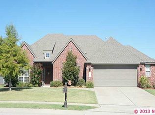 4504 W Memphis St S, Broken Arrow, OK 74012