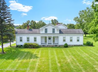 8281 Clinton Macon Rd, Clinton, MI 49236