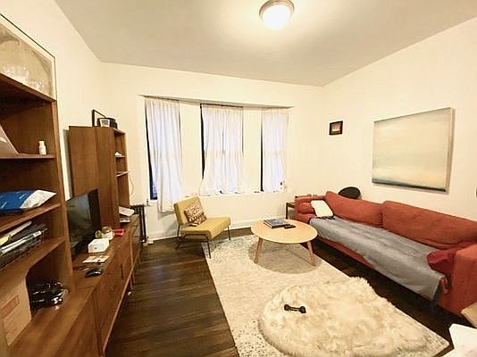 5th image of 163-24 89th Ave #6