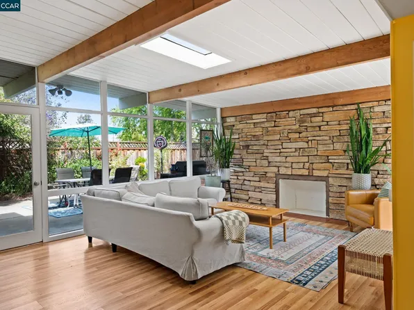 210 Patrick Dr, Pacheco, CA 94553