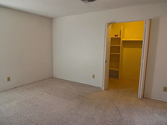 5th image of 1304 N Ashland