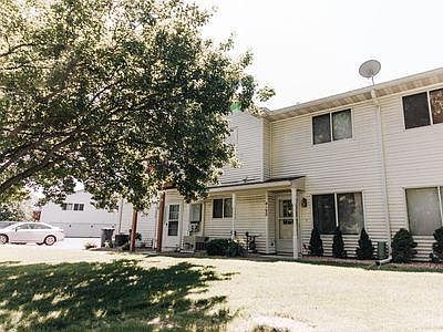 2nd image of 4192 White Bear Pkwy #1205