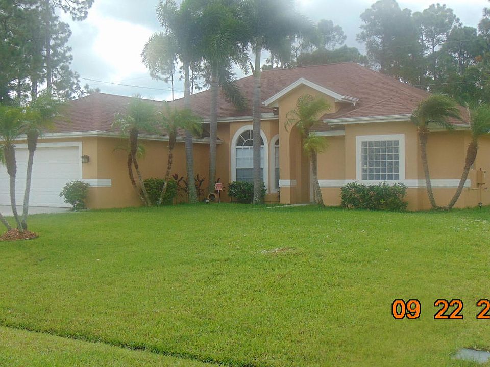 1st image of 922 SW Consolata Ave