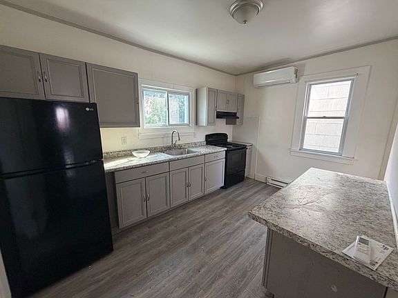4th image of 27 Oliver St