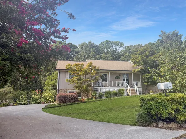 204 Carly Dr, Dalton, GA 30721