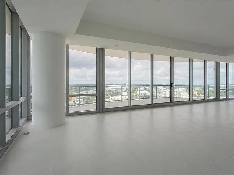 400 Central Ave #2601 — Photo 8