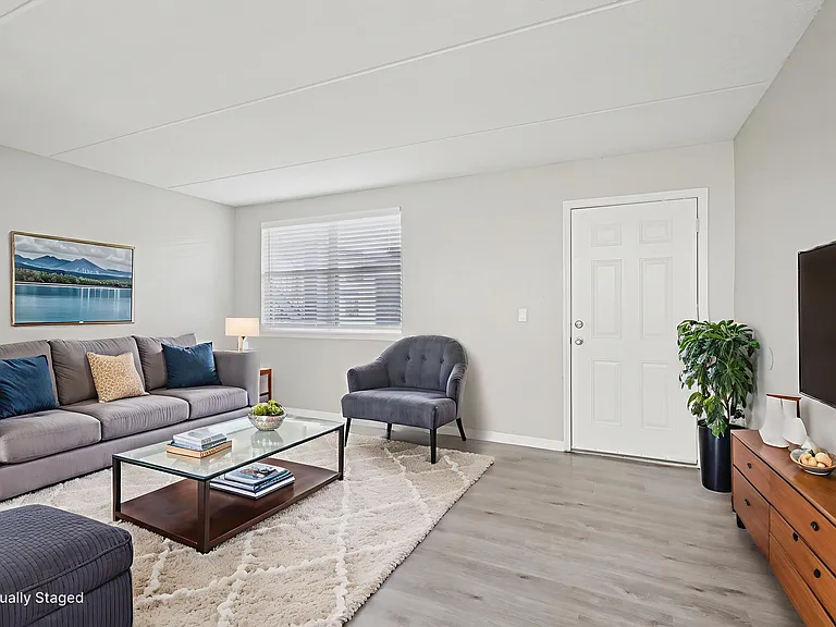 Serenity Lake Apartments — Photo 74