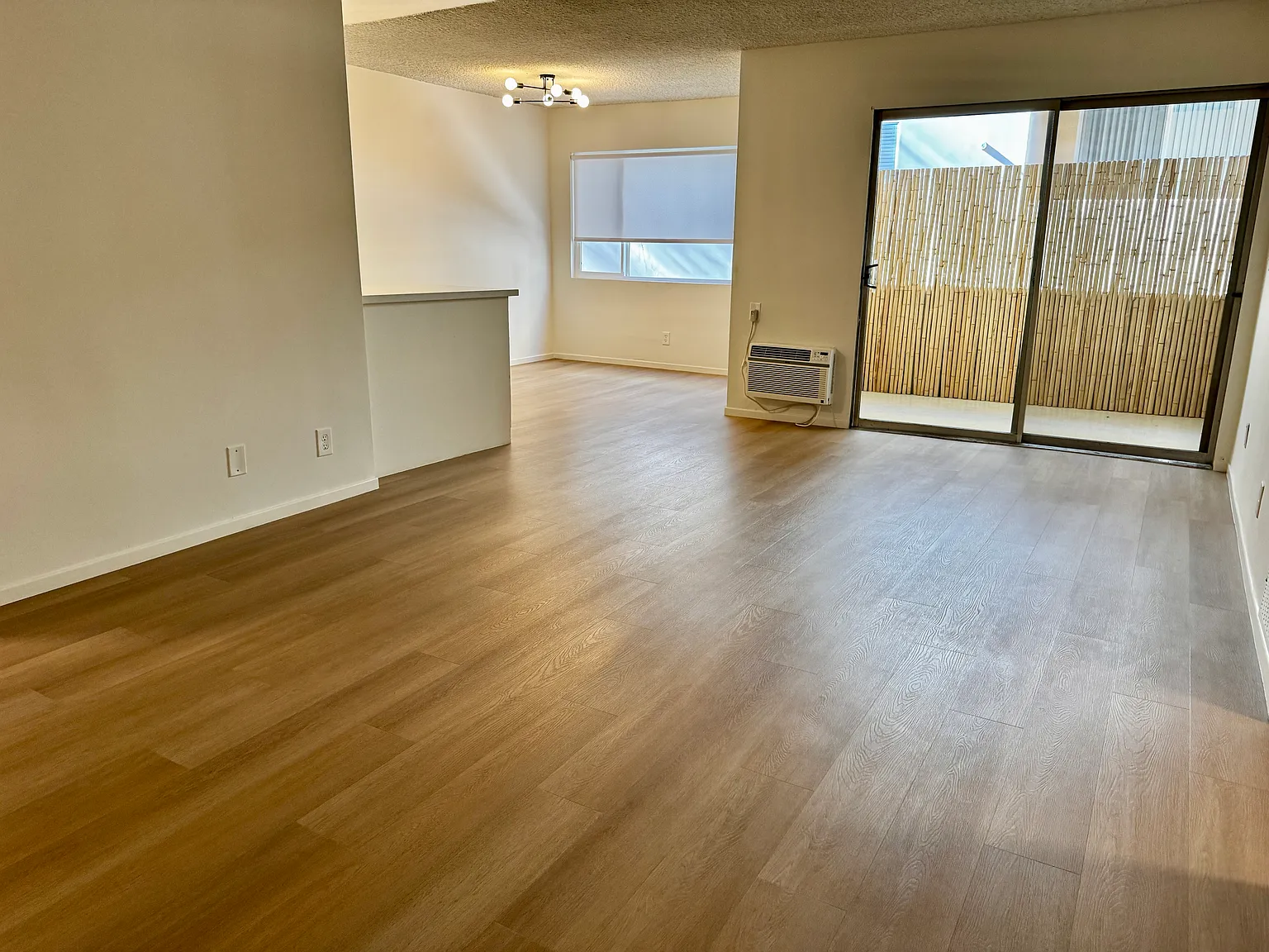 1 bed, 650 sqft, $2,195 — Photo 3