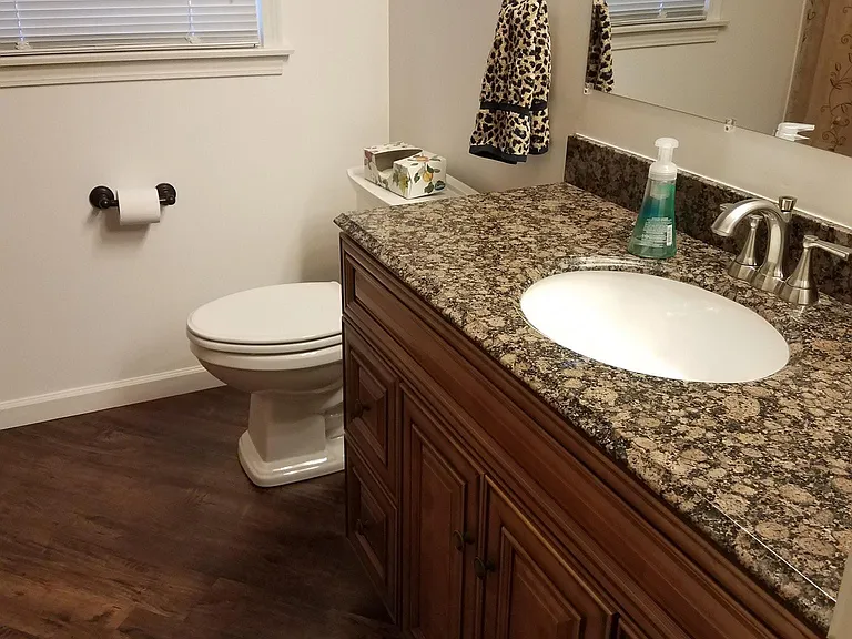910 Sterling Ct — Photo 30
