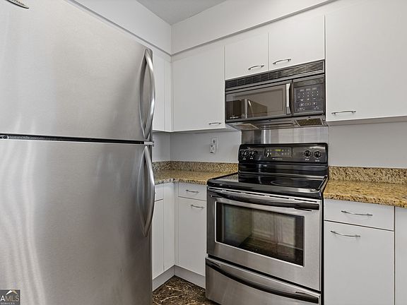 4th image of 2870 Pharr Ct S #1209
