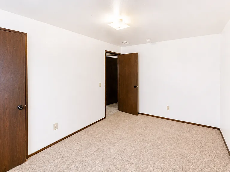 1704 Antoine Ave — Photo 12