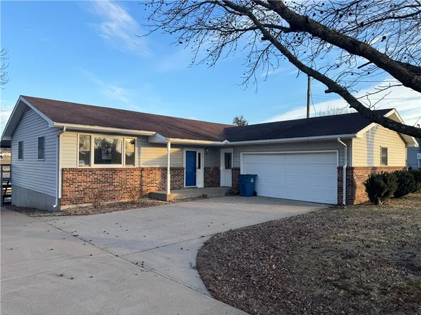 329 Fairground Rd, Neosho, MO 64850