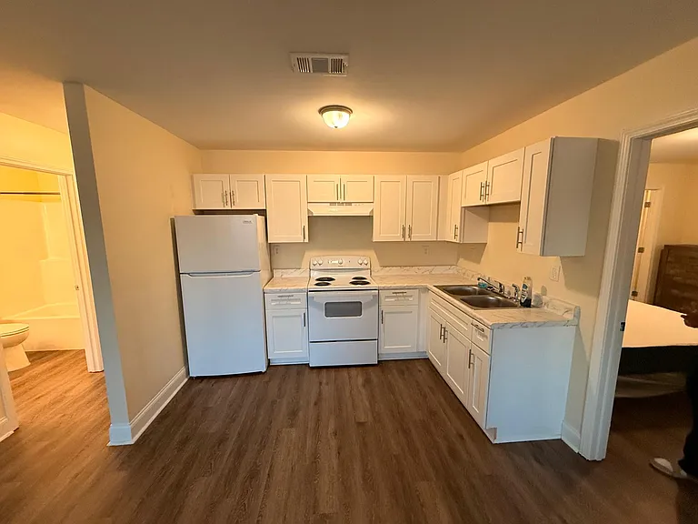 122 Ronald Pride Blvd #B — Photo 20