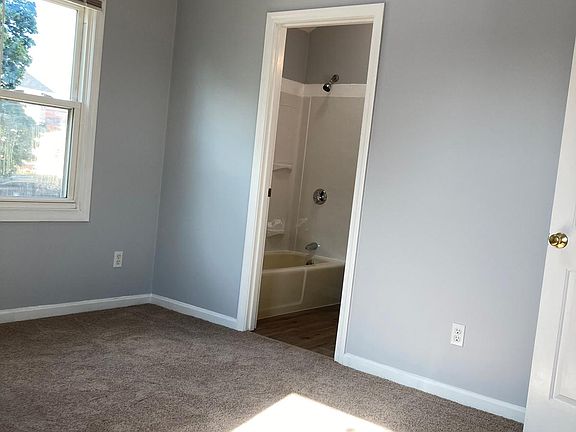 2nd image of 14 Saratoga Ave #10