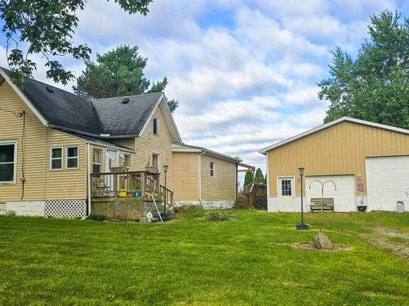 400 S Main St, Waldron, MI 49288