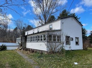 748 Mullen Rd, Newport, ME 04953