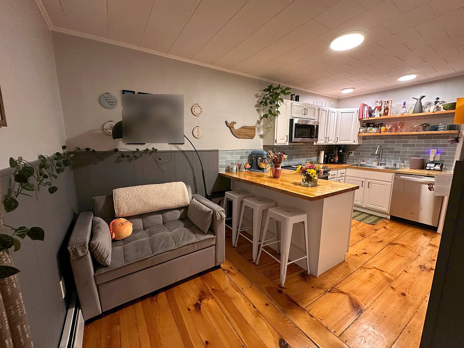 1 bed, 713 sqft, $1,800 — Photo 3