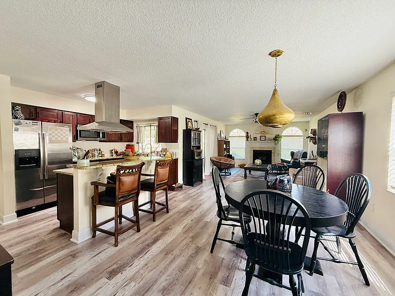 1047 Brielle Ave — Photo 6