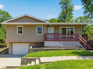 821 McKenzie Ave, Council Bluffs, IA 51503