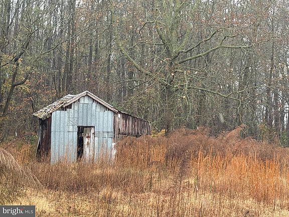 2nd image of 36288 Pear Tree Rd